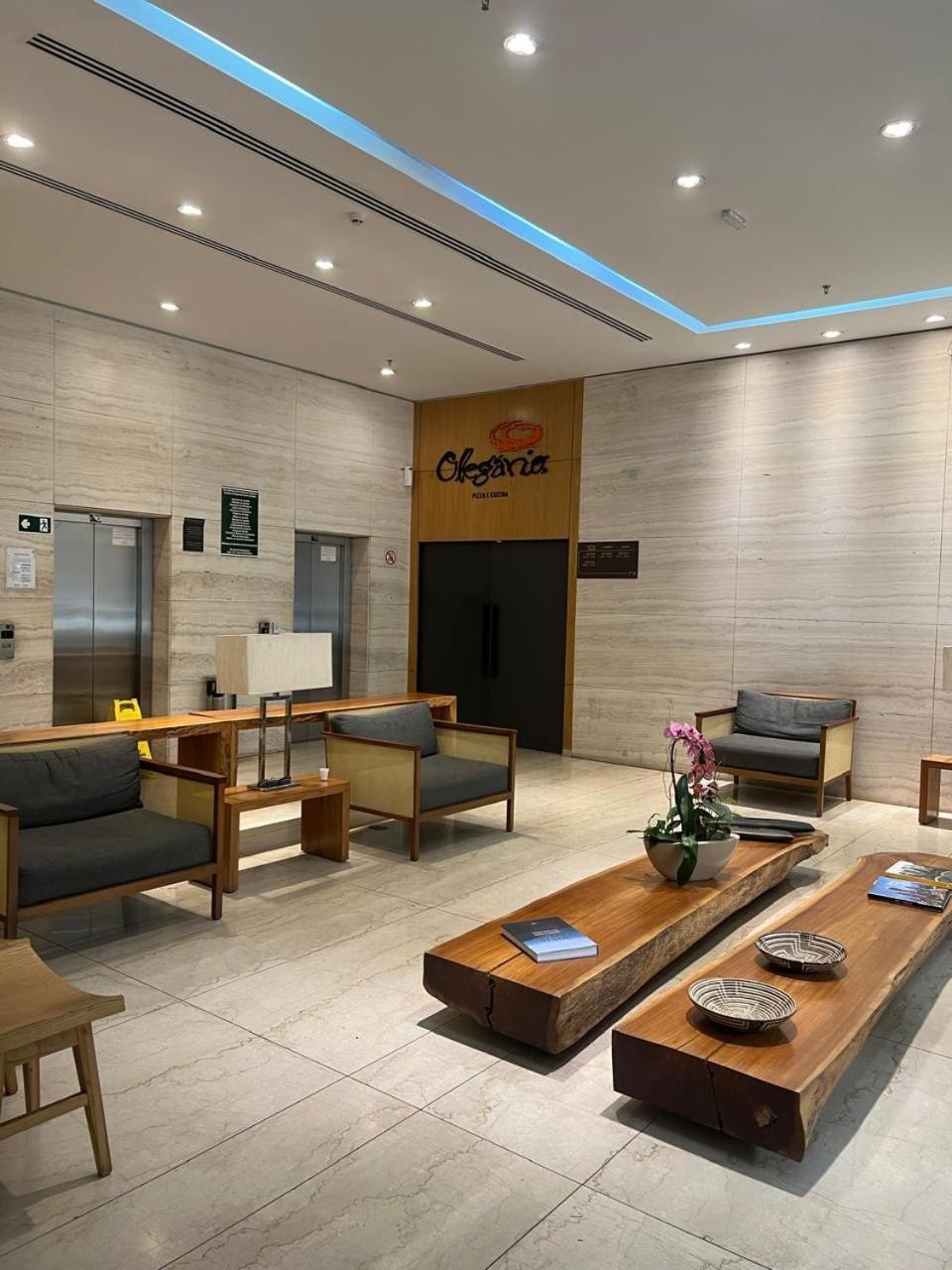 Golden Flat Jardim Bh Apartment